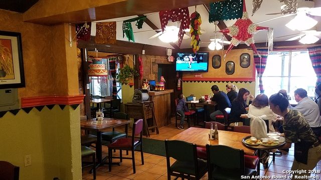 1023 N 1st Ave, Crystal City, TX 78839